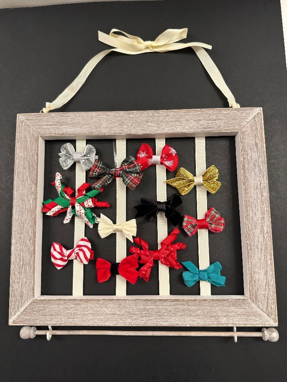 Hair Accesory Organizer With Holiday Clips